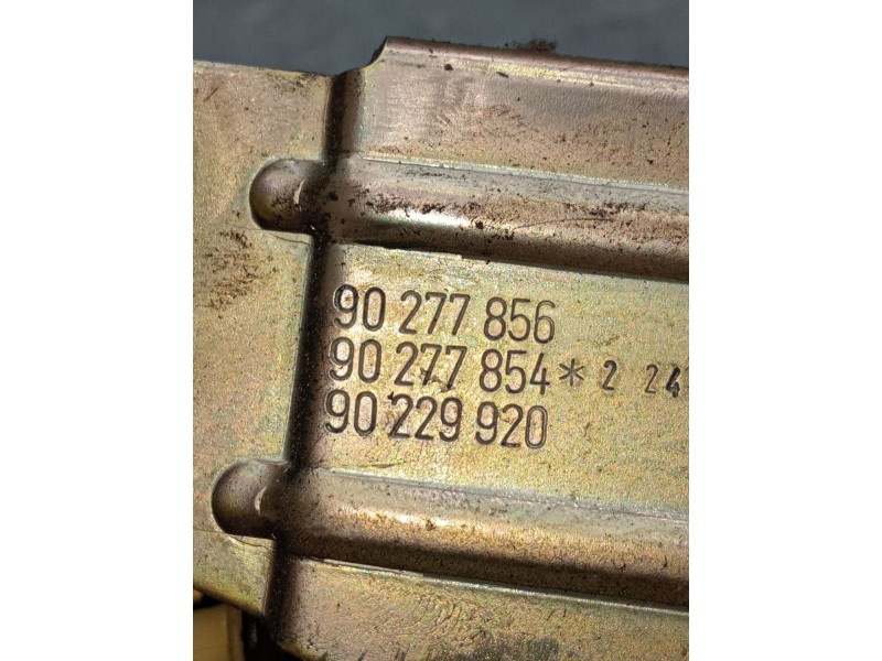 Recambio de motor cierre centralizado delantero derecho para opel omega a (v87) 2.0 (f19, m19, n19) referencia OEM IAM 90277856 