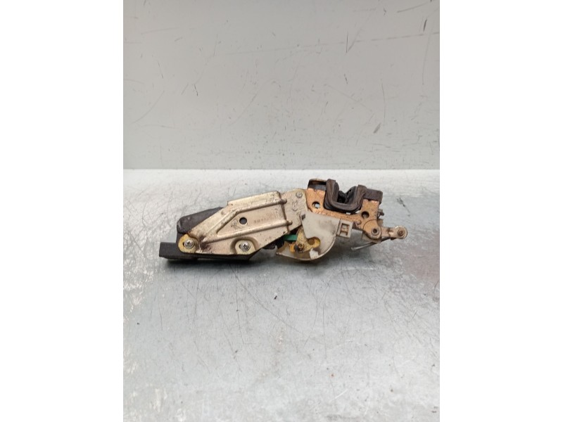 Recambio de motor cierre centralizado delantero izquierdo para opel omega a (v87) 2.0 (f19, m19, n19) referencia OEM IAM 9027785