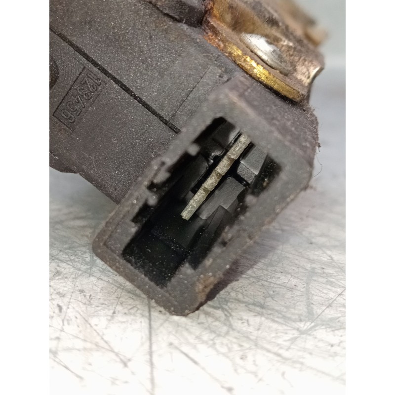 Recambio de motor cierre centralizado delantero izquierdo para opel omega a (v87) 2.0 (f19, m19, n19) referencia OEM IAM 9027785