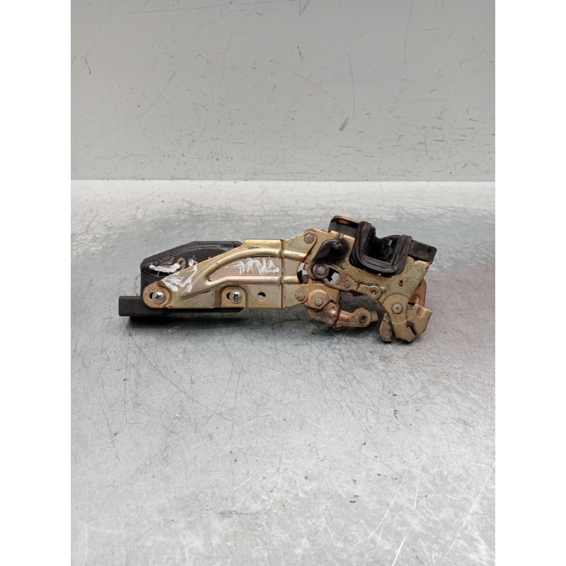 Recambio de motor cierre centralizado trasero izquierdo para opel omega a (v87) 2.0 (f19, m19, n19) referencia OEM IAM 90229915 