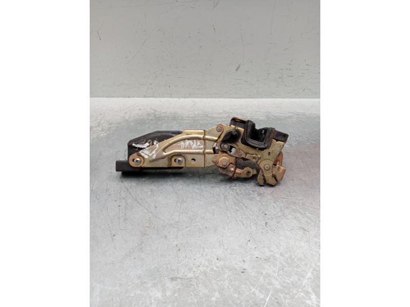 Recambio de motor cierre centralizado trasero izquierdo para opel omega a (v87) 2.0 (f19, m19, n19) referencia OEM IAM 90229915 