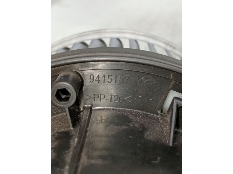 Recambio de motor calefaccion para land rover range rover evoque (l538) 2.0 d 4x4 referencia OEM IAM 9415188  