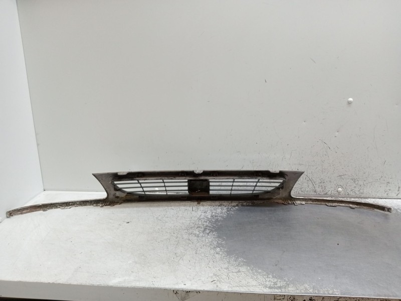 Recambio de rejilla delantera para seat ibiza ii (6k1) 1.9 d referencia OEM IAM   