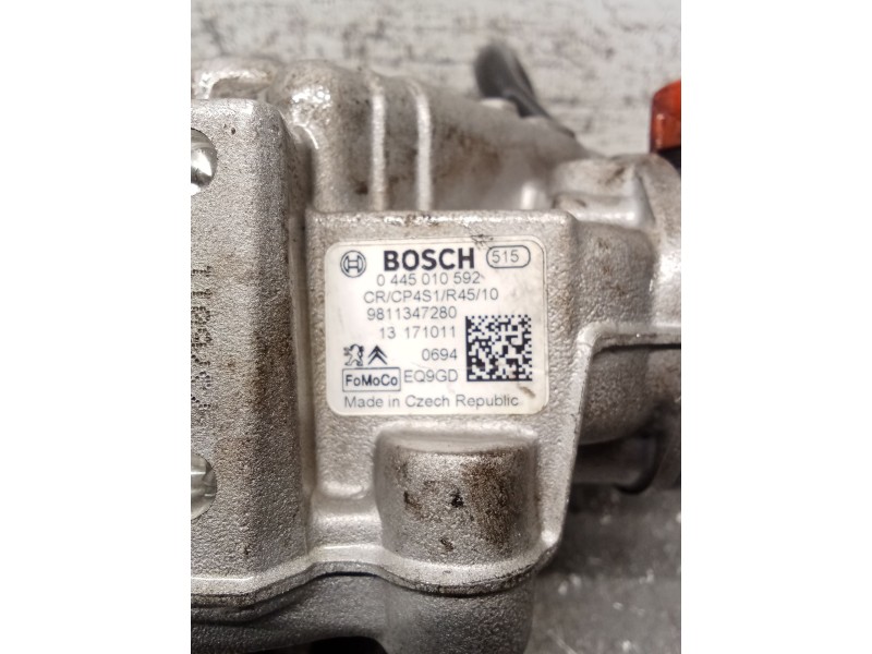 Recambio de bomba inyeccion para ford focus lim. trend referencia OEM IAM 0445010592 98113472280 BOSCH
