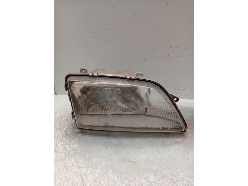 Recambio de faro derecho para opel omega a (v87) 2.0 (f19, m19, n19) referencia OEM IAM 90213584 05766381 