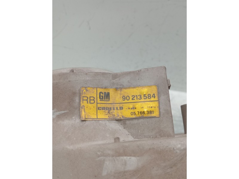 Recambio de faro derecho para opel omega a (v87) 2.0 (f19, m19, n19) referencia OEM IAM 90213584 05766381 