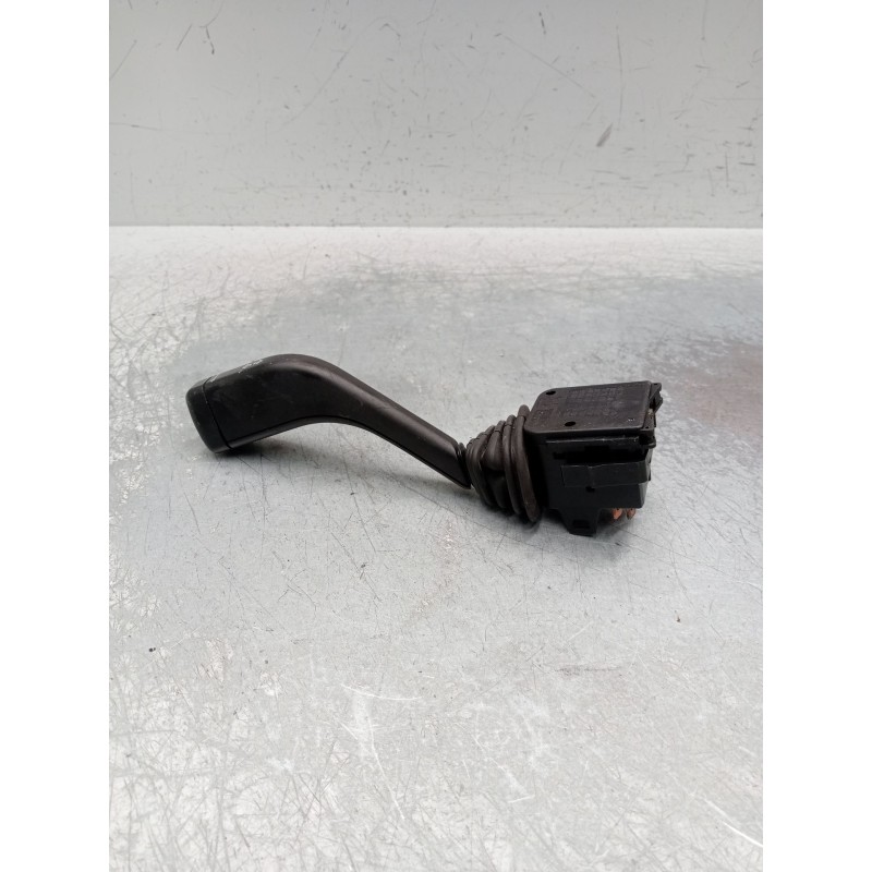 Recambio de mando luces para opel omega a (v87) 2.0 (f19, m19, n19) referencia OEM IAM 90228194 90213330 90213325