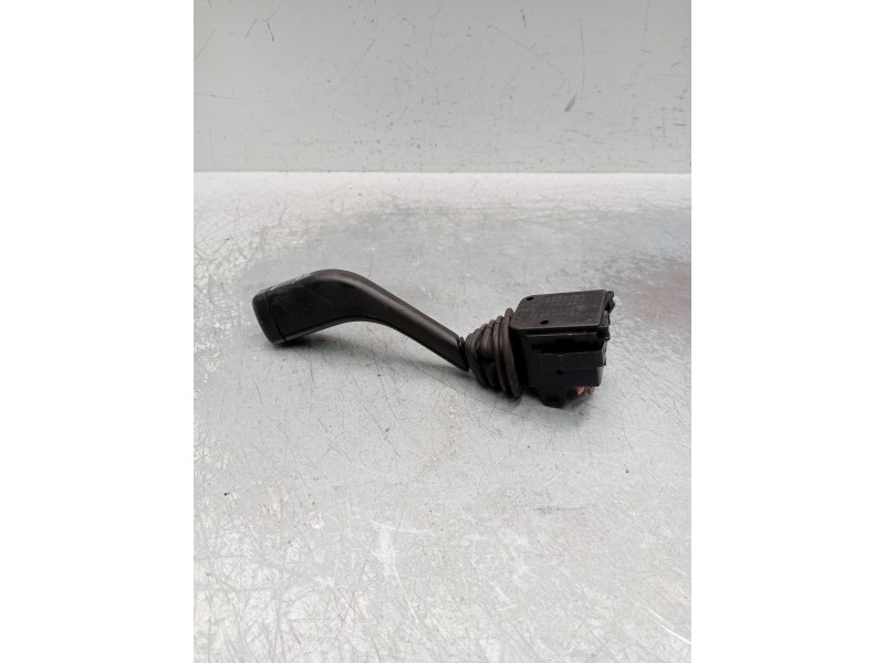 Recambio de mando luces para opel omega a (v87) 2.0 (f19, m19, n19) referencia OEM IAM 90228194 90213330 90213325