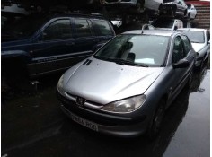 peugeot 206 berlina del año 2001
