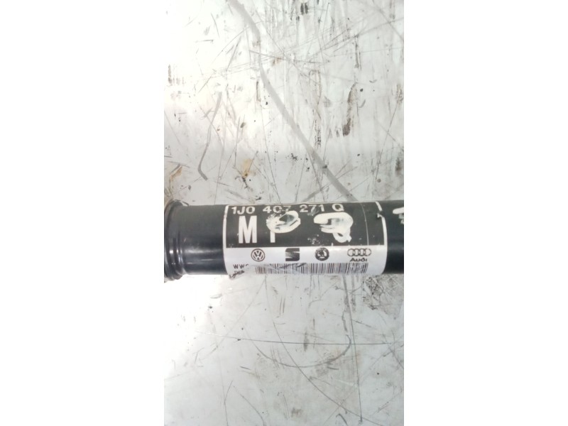 Recambio de transmision delantera izquierda para skoda octavia berlina (1u2) 1.6 referencia OEM IAM 160407271Q  