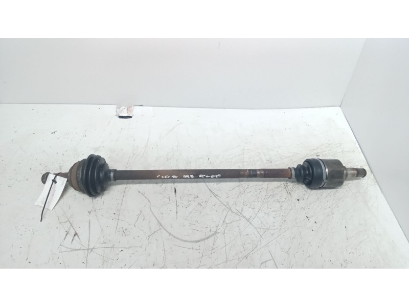 Recambio de transmision delantera derecha para skoda felicia combi ( 795) 1.9 diesel cat referencia OEM IAM    Recambio de transmision delantera derecha para skoda felicia combi ( 795) 1.9 diesel cat referencia OEM IAM