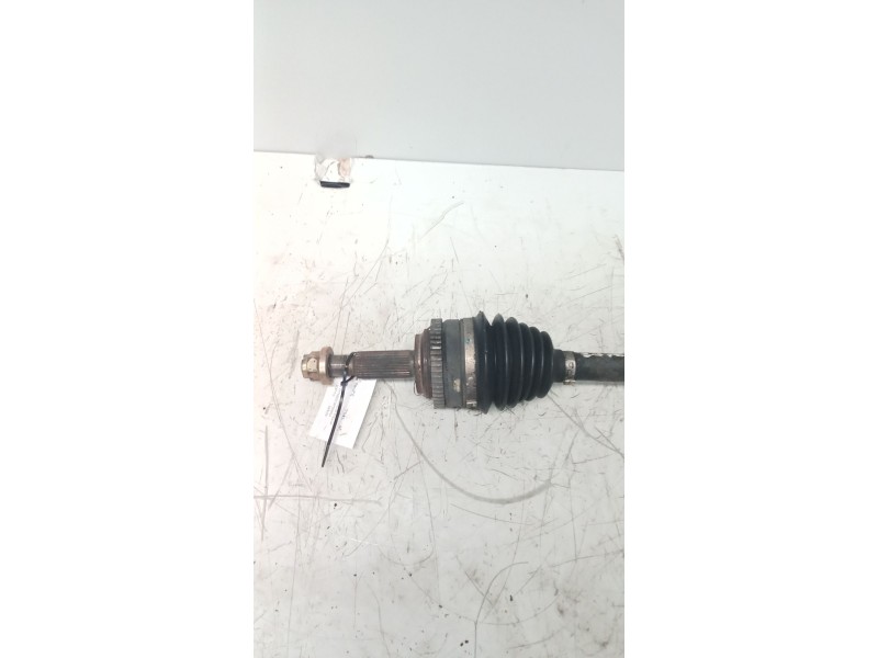 Recambio de transmision trasera derecha para ssangyong rodius 2.7 turbodiesel cat referencia OEM IAM   