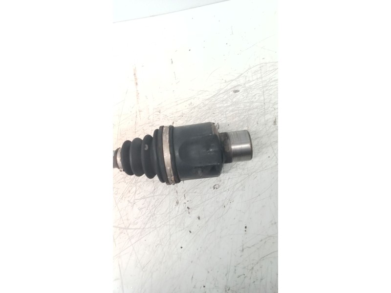 Recambio de transmision trasera derecha para ssangyong rodius 2.7 turbodiesel cat referencia OEM IAM   