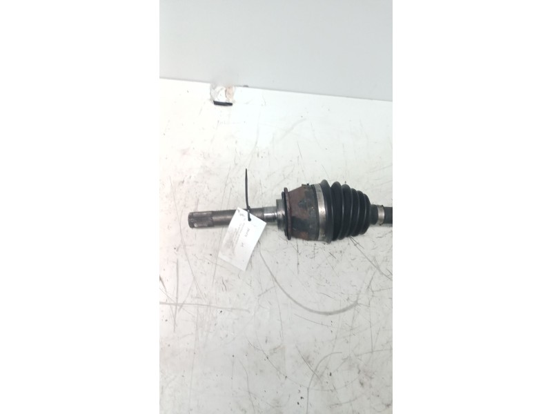 Recambio de transmision delantera derecha para ssangyong rexton referencia OEM IAM   