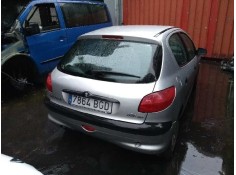 peugeot 206 berlina del año 2001 2