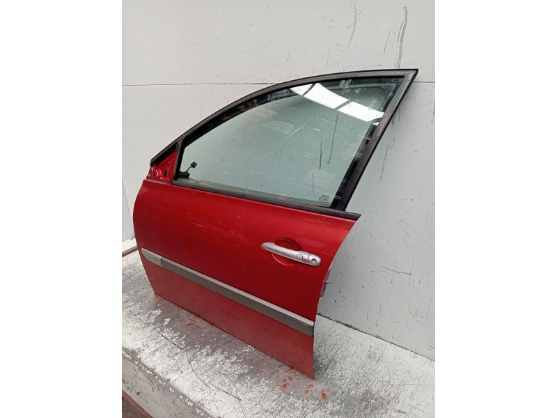 Recambio de puerta delantera izquierda para renault megane ii (bm0/1_, cm0/1_) 1.9 dci (bm0g, cm0g) referencia OEM IAM  5p 
