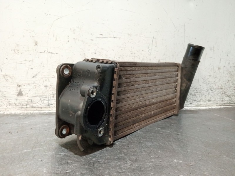 Recambio de intercooler para toyota auris (_e15_) 1.4 d-4d (nde150_) referencia OEM IAM JD1270000692  