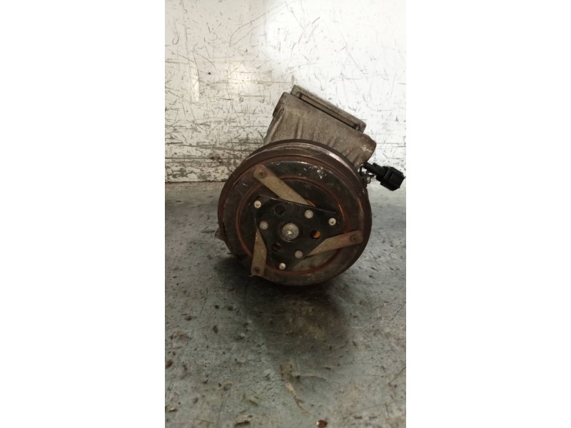 Recambio de compresor aire acondicionado para nissan almera tino (v10m) ambience referencia OEM IAM 926009F511 ED50145010 