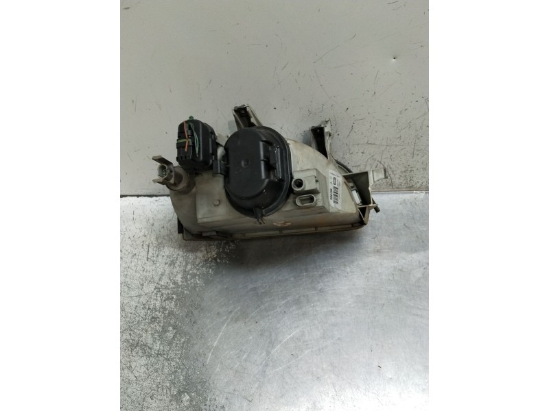 Recambio de faro izquierdo para renault clio i (b/c57_, 5/357_) 1.2 (5/357y, 5/357k) referencia OEM IAM 67724279  