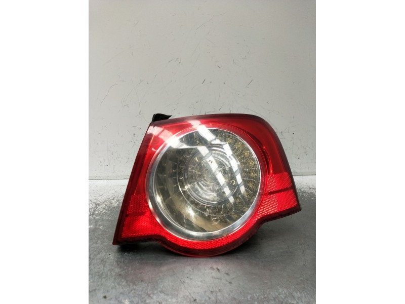 Recambio de piloto trasero derecho para volkswagen passat b6 (3c2) 2.0 tdi 16v referencia OEM IAM 3C5945096H  