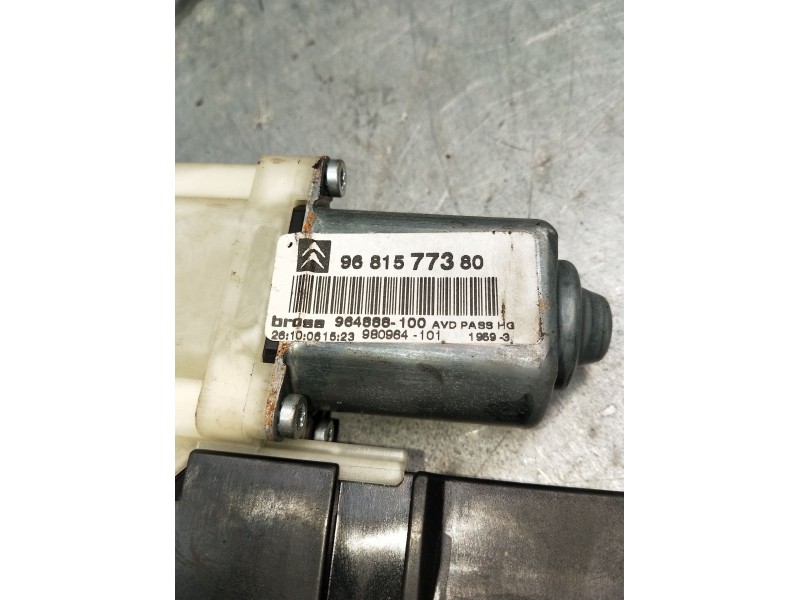 Recambio de elevalunas delantero derecho para citroën c4 coupe referencia OEM IAM 9657133880 3P 9681577380