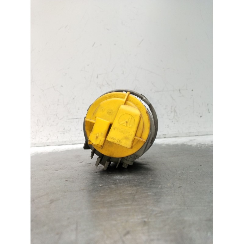 Recambio de faro antiniebla izquierdo para citroën c3 i (fc_, fn_) 1.6 16v referencia OEM IAM 9638497980  
