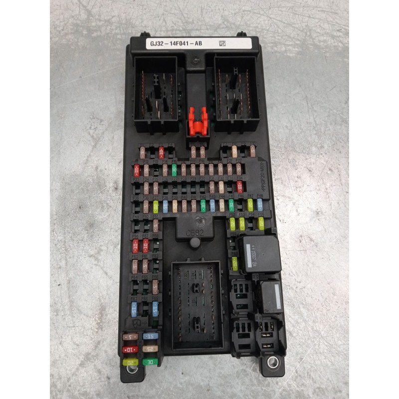 Recambio de caja reles / fusibles para land rover range rover evoque (l538) 2.0 d 4x4 referencia OEM IAM gj3214f041ab  