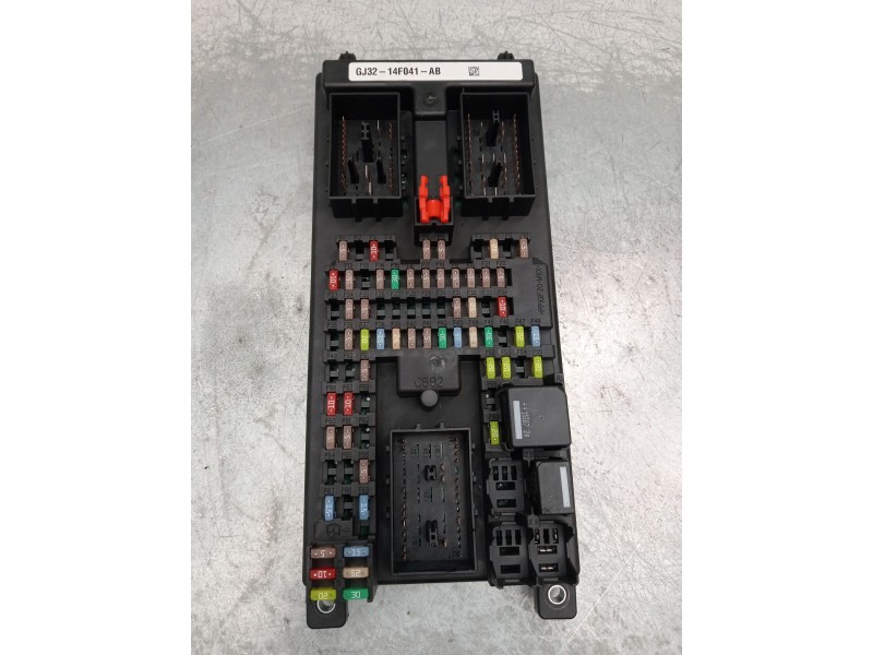 Recambio de caja reles / fusibles para land rover range rover evoque (l538) 2.0 d 4x4 referencia OEM IAM gj3214f041ab  