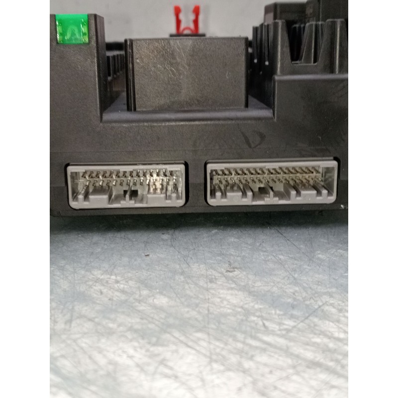 Recambio de caja reles / fusibles para land rover range rover evoque (l538) 2.0 d 4x4 referencia OEM IAM gj3214f041ab  