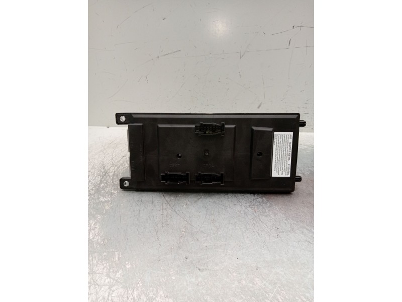 Recambio de caja reles / fusibles para land rover range rover evoque (l538) 2.0 d 4x4 referencia OEM IAM gj3214f041ab  