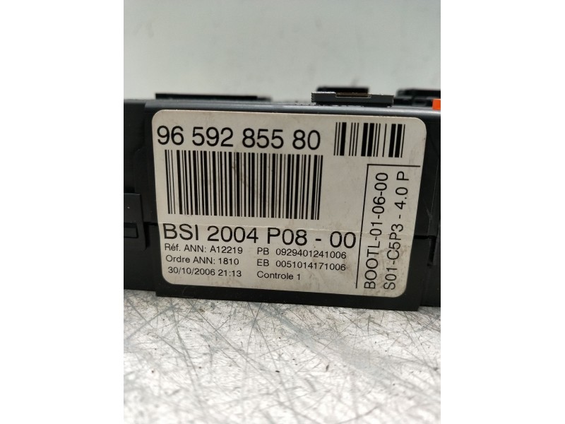 Recambio de caja reles / fusibles para citroën c4 coupe referencia OEM IAM 9659285580 BSI2004P0800 