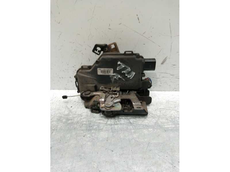 Recambio de motor cierre centralizado trasero derecho para seat toledo ii (1m2) 1.6 16v referencia OEM IAM 3B4839016M 4P 