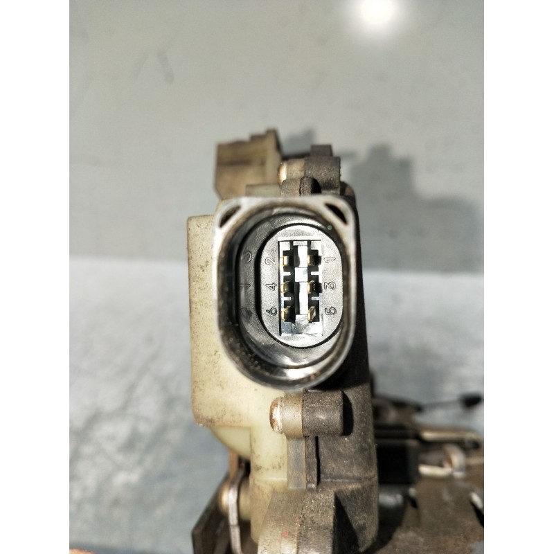 Recambio de motor cierre centralizado trasero izquierdo para seat toledo ii (1m2) 1.6 16v referencia OEM IAM 3B7839015M 4P 