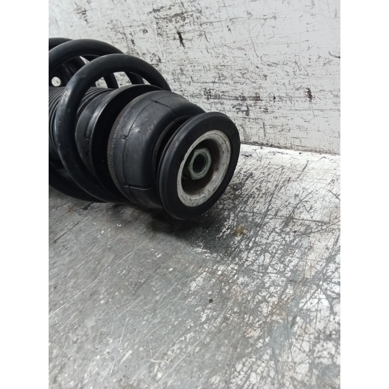 Recambio de amortiguador delantero derecho para audi a3 (8l1) s3 quattro referencia OEM IAM 8N0413031G  