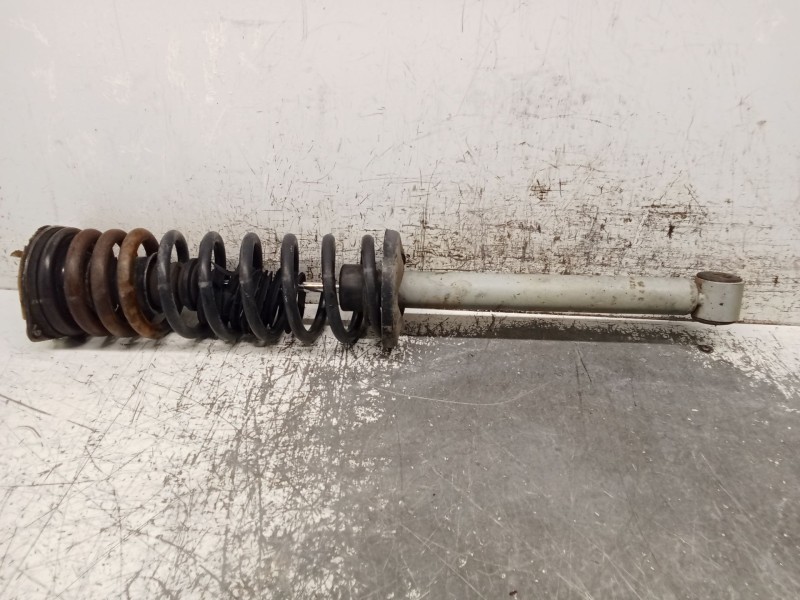 Recambio de amortiguador trasero izquierdo para volkswagen passat b3/b4 (3a2, 35i) 2.0 referencia OEM IAM 357513031S  