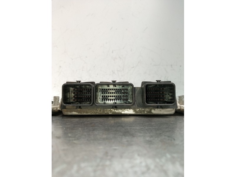 Recambio de centralita motor uce para citroën c3 i (fc_, fn_) 1.6 16v referencia OEM IAM 0261207858 9646992680 