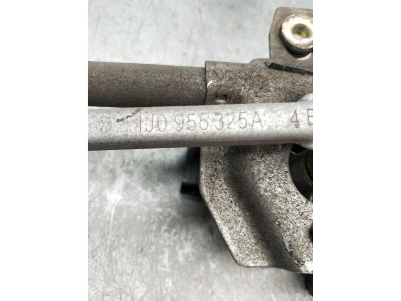 Recambio de motor limpia delantero para seat toledo ii (1m2) 1.6 16v referencia OEM IAM 1J0955325A 443122343019 1M1955023F 1J195