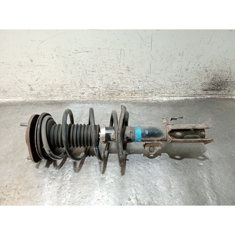 Recambio de amortiguador delantero izquierdo para toyota auris (_e15_) 1.4 d-4d (nde150_) referencia OEM IAM 4852002390  