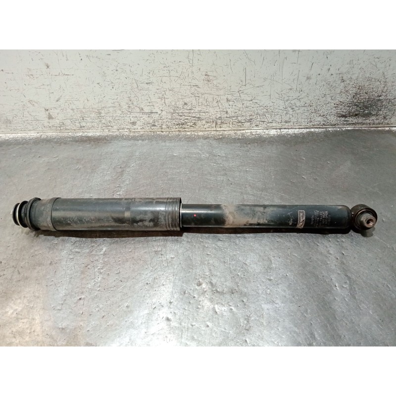Recambio de amortiguador trasero derecho para toyota auris (_e15_) 1.4 d-4d (nde150_) referencia OEM IAM 4853002490  
