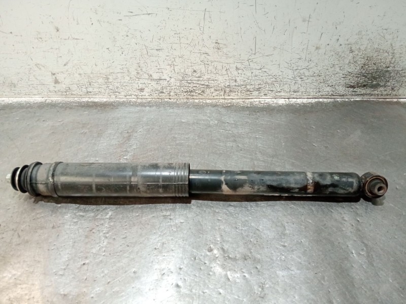 Recambio de amortiguador trasero derecho para toyota auris (_e15_) 1.4 d-4d (nde150_) referencia OEM IAM 4853002490  