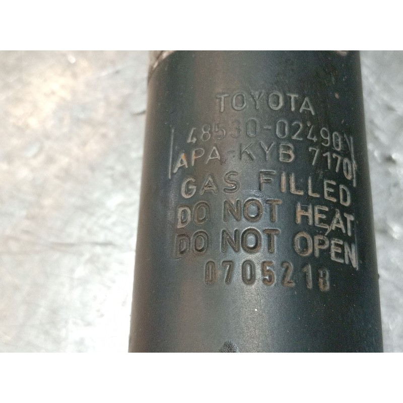 Recambio de amortiguador trasero derecho para toyota auris (_e15_) 1.4 d-4d (nde150_) referencia OEM IAM 4853002490  
