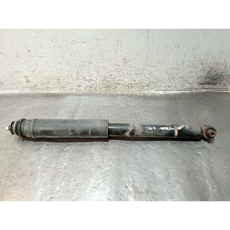 Recambio de amortiguador trasero izquierdo para toyota auris (_e15_) 1.4 d-4d (nde150_) referencia OEM IAM 4853002490  