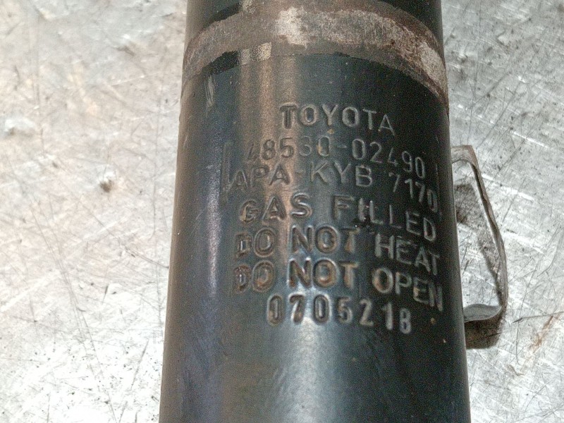 Recambio de amortiguador trasero izquierdo para toyota auris (_e15_) 1.4 d-4d (nde150_) referencia OEM IAM 4853002490  