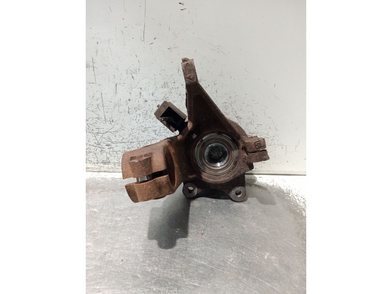 Recambio de mangueta delantera derecha para citroën xsara picasso referencia OEM IAM   