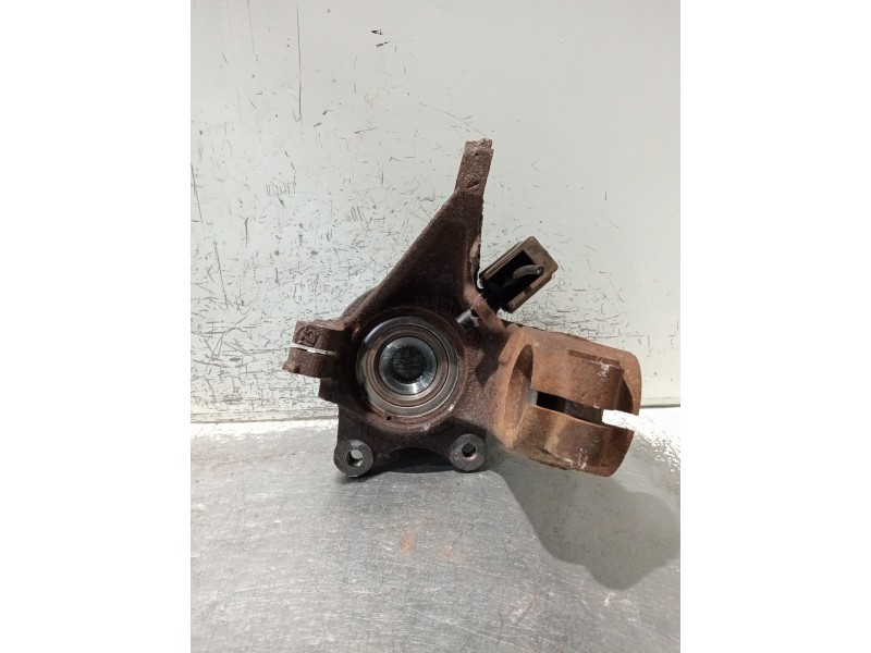 Recambio de mangueta delantera izquierda para citroën xsara picasso referencia OEM IAM   