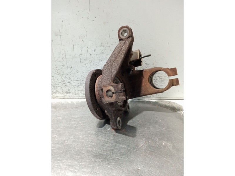 Recambio de mangueta delantera izquierda para citroën xsara picasso referencia OEM IAM   