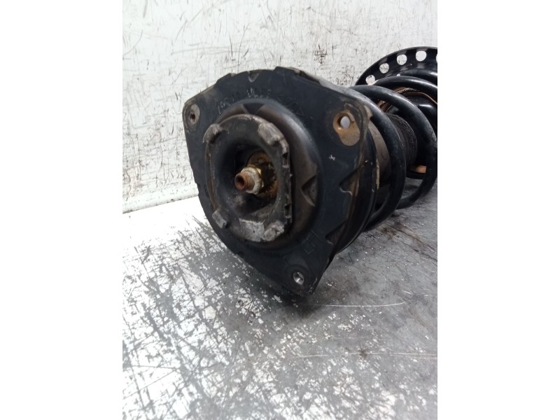Recambio de amortiguador delantero izquierdo para nissan micra iii (k12) 1.2 16v referencia OEM IAM   