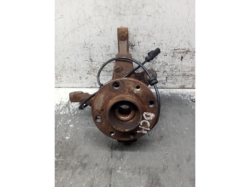 Recambio de mangueta delantera derecha para nissan micra iii (k12) 1.2 16v referencia OEM IAM   