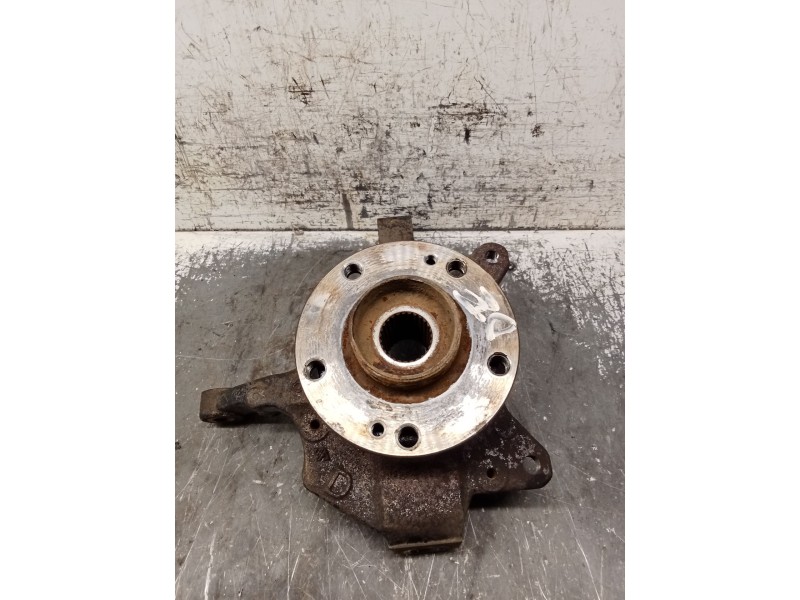 Recambio de mangueta delantera derecha para renault laguna ii grandtour (kg0/1_) 1.9 dci (kg0g) referencia OEM IAM   