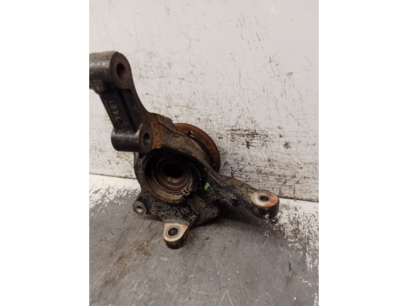 Recambio de mangueta delantera derecha para renault laguna ii grandtour (kg0/1_) 1.9 dci (kg0g) referencia OEM IAM   